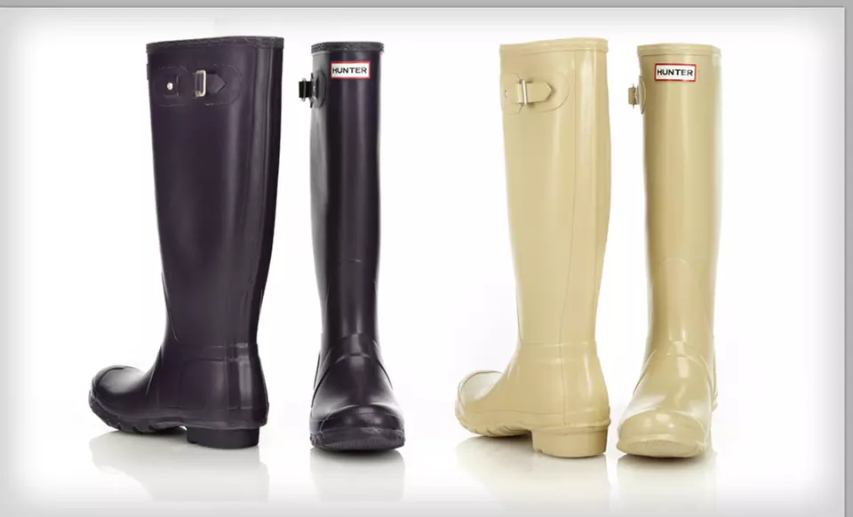 $119 for Hunter Women's Wellington Boots ($135 List Price). Multiple Options Available. Free Shipping and Free Returns. - Second Medium
