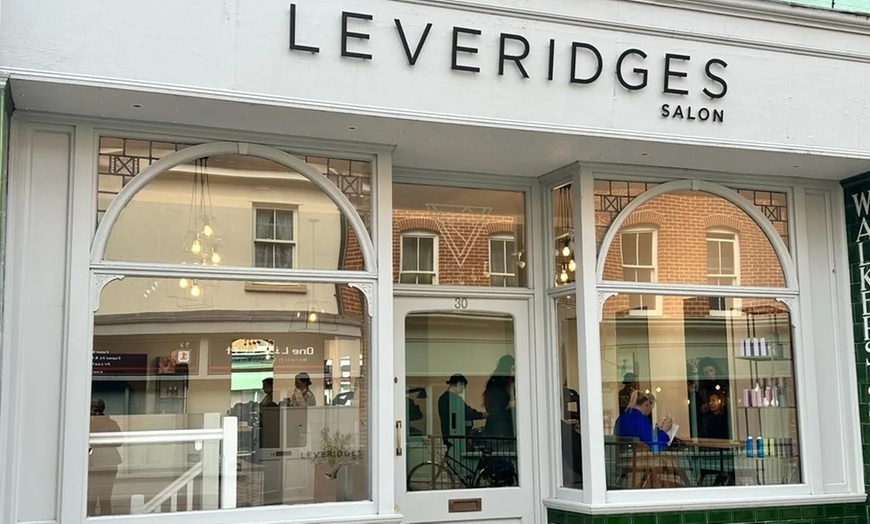 Image 2: Unwind and Relax: 30, 60 or 90-Minute Massage of Choice