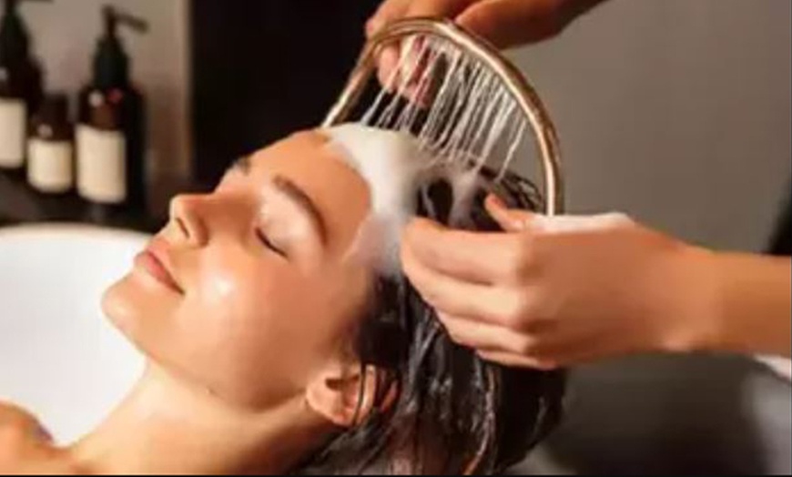 Image 1: Head spa de 35 ou 70 minutes pour 1 personne