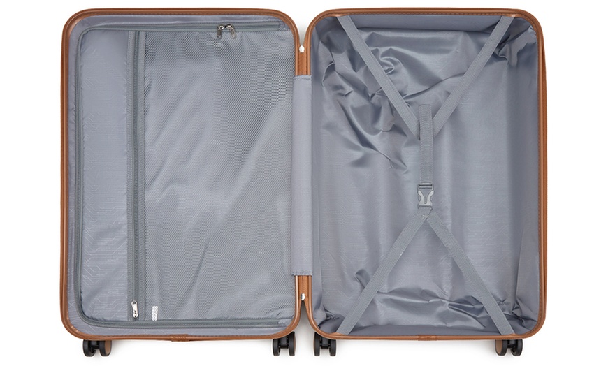 Image 3: Set de viaje azul marino con maleta rígida, bolsa de mano y neceser