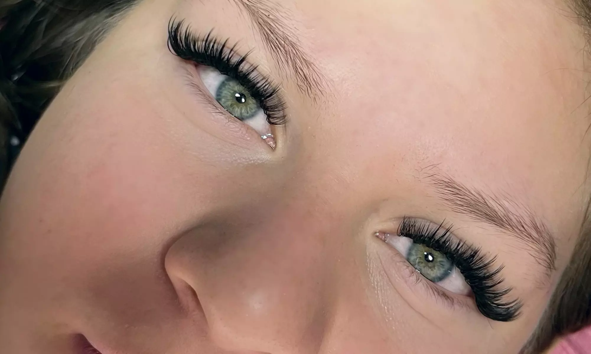 Full Set of Natural Classic or Volume Eyelash Extensions