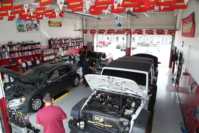 Up to 38% Off on Oil Change at Quality Express Lube