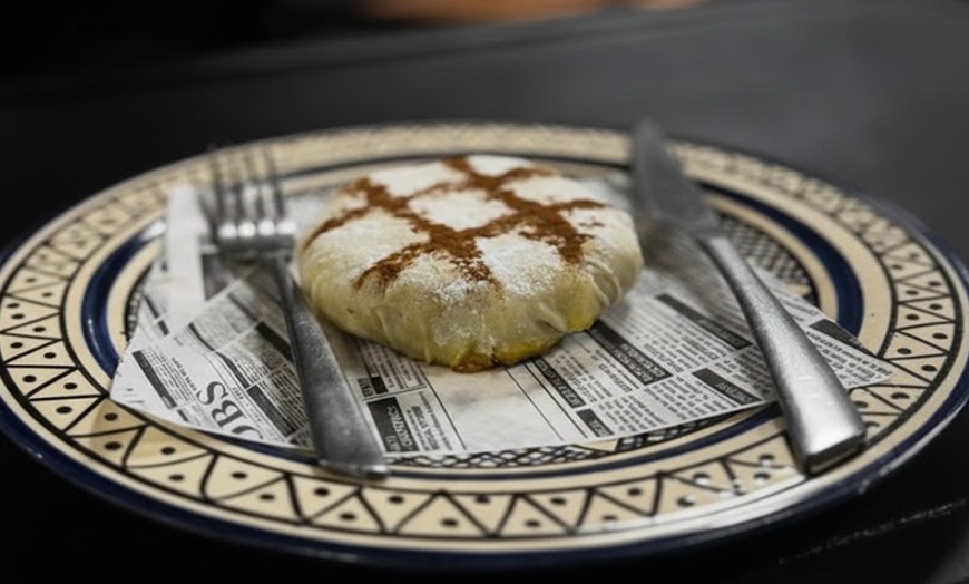 Image 7: Menú Esencial o Premium con entrante, principal, postre, bebida o vino