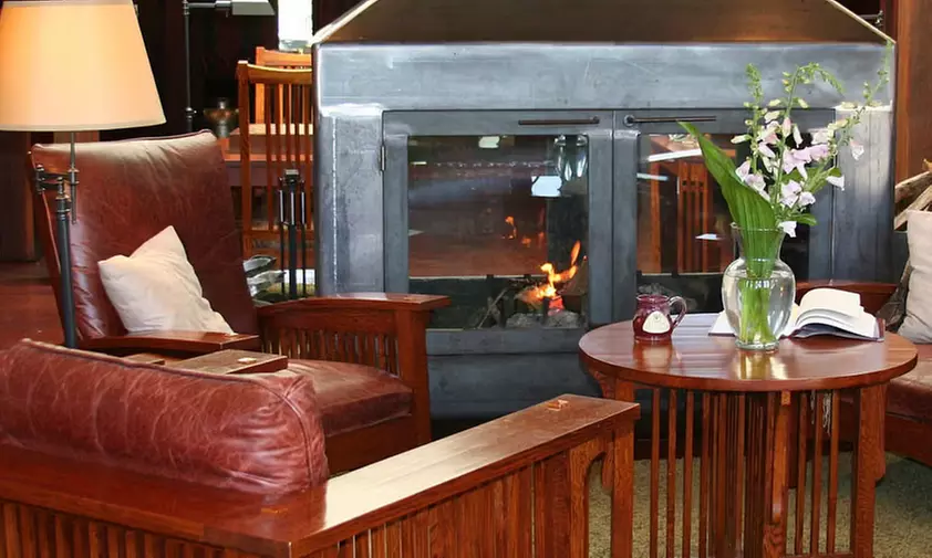 Relax in spa-inspired luxury on the Mendocino Coast