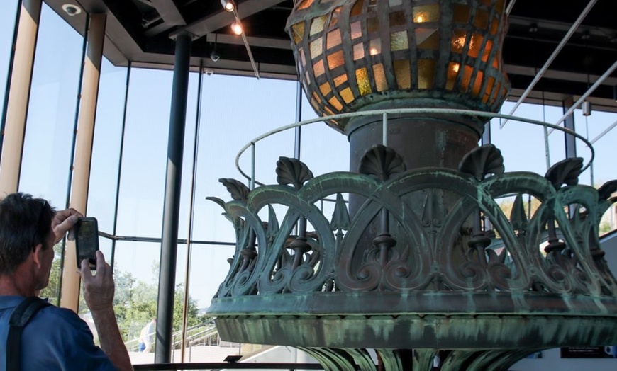 Image 3: Guided Statue of Liberty and Ellis Island Tour
