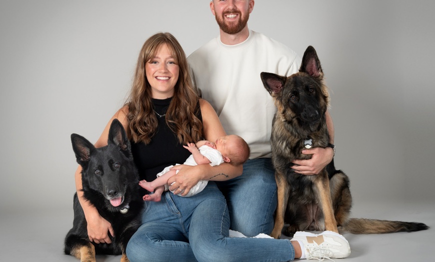 Image 6: 96% Off Professional Photoshoot: Family or Newborn - Includes Prints!