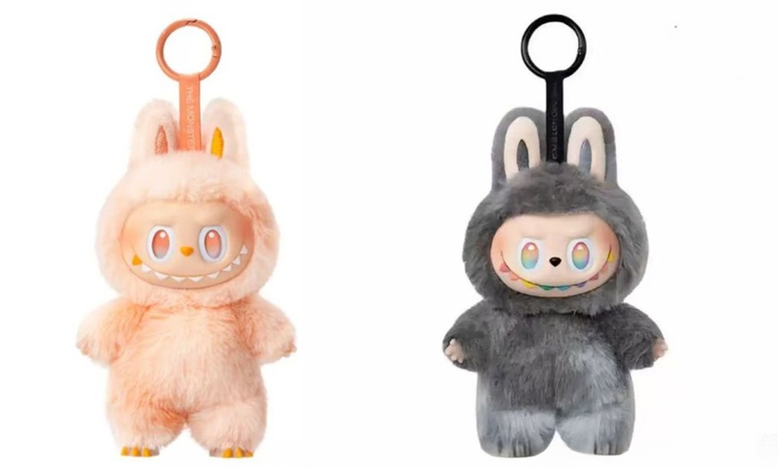 Image 29: 1 o 2 portachiavi con bambola di peluche ispirata ai Labubu