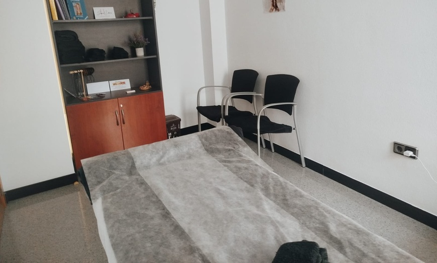 Image 3: 1, 2 o 3 sesiones de masaje a elegir de 60 o 90 minutos para 1 persona