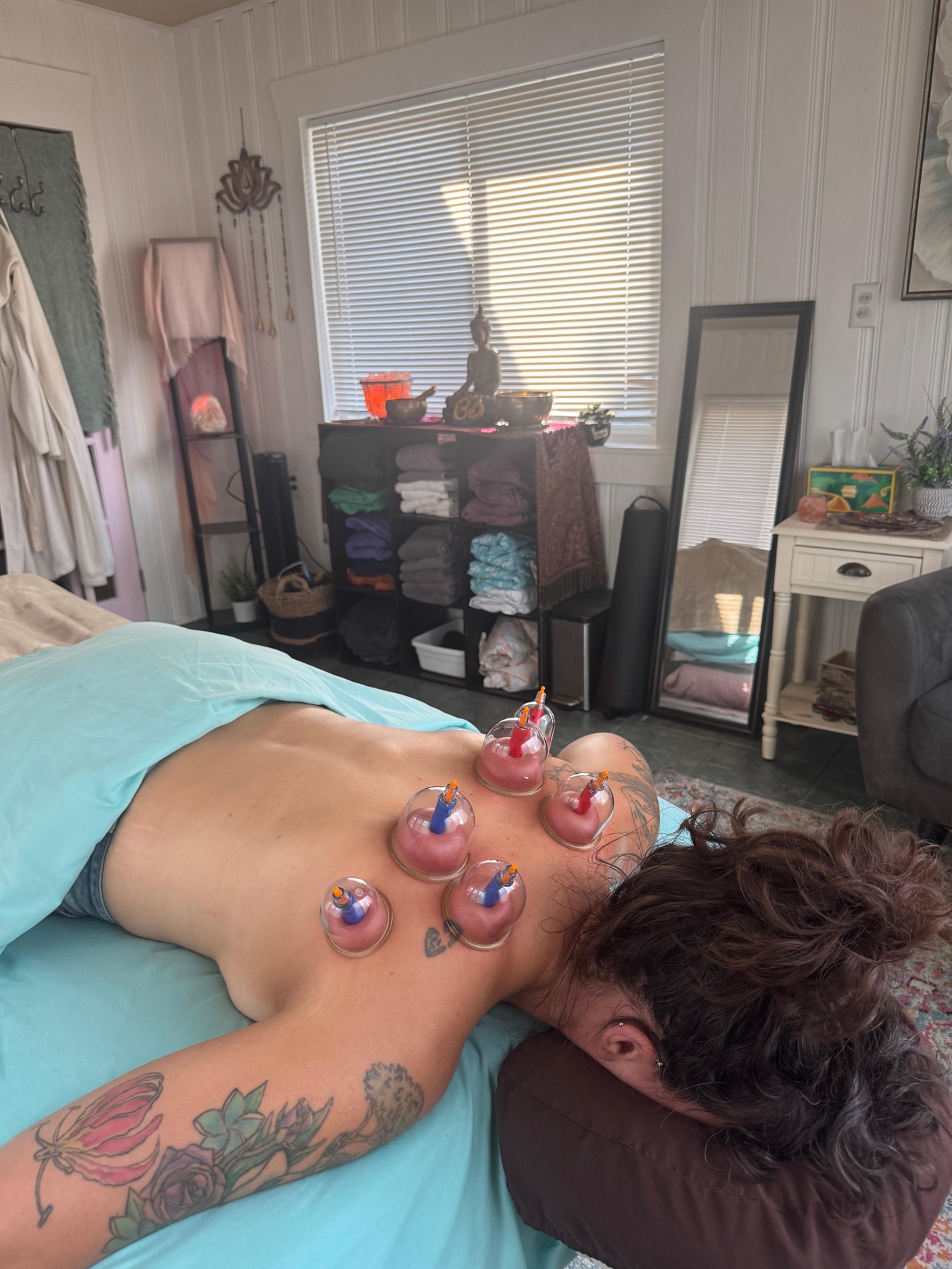 Therapeutic, Lymphatic or Prenatal Massage Treatments at Om Therapy