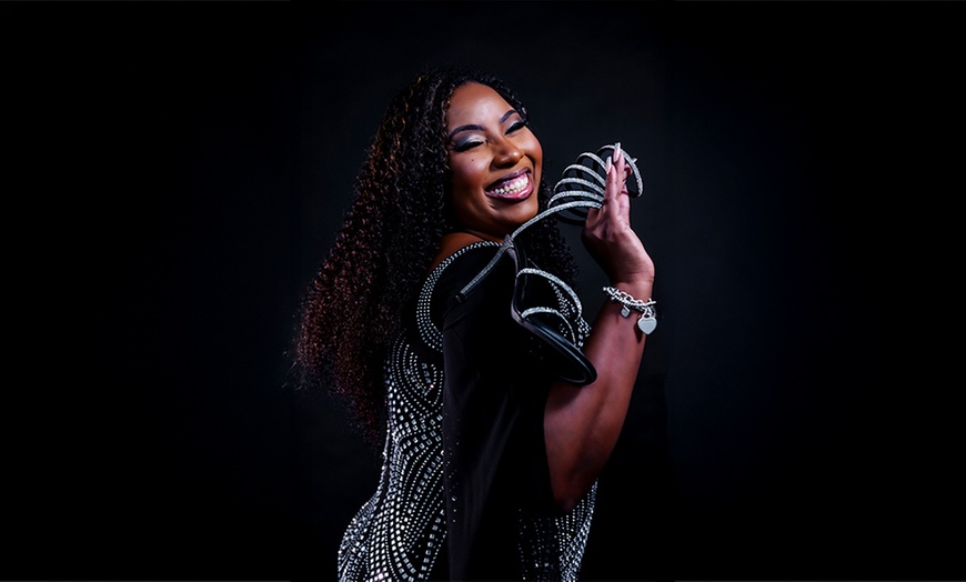 Image 2: 30, 60, 90 Min In-Studio Photography Shoot w/ 5, 15, 20 Digital Prints