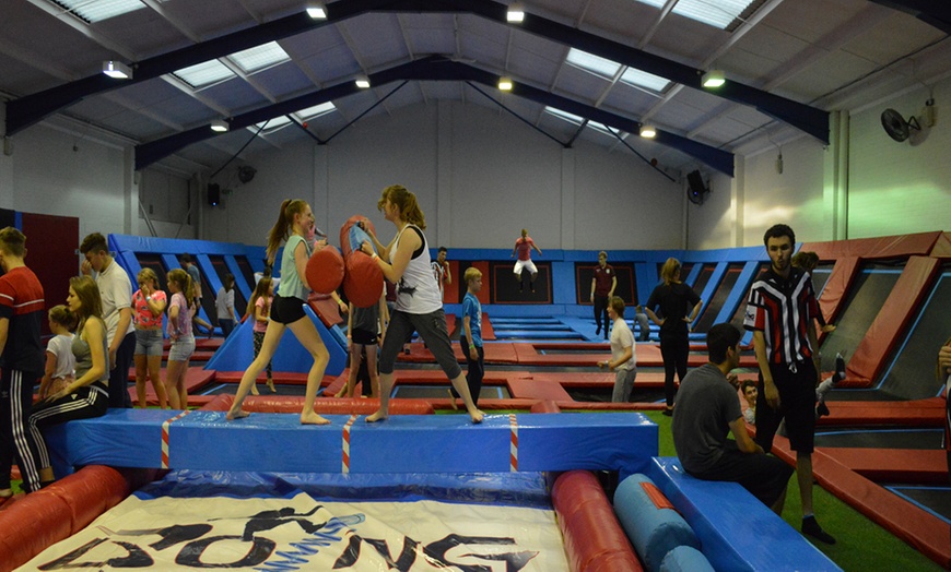 Image 4: Trampoline Jumping Session