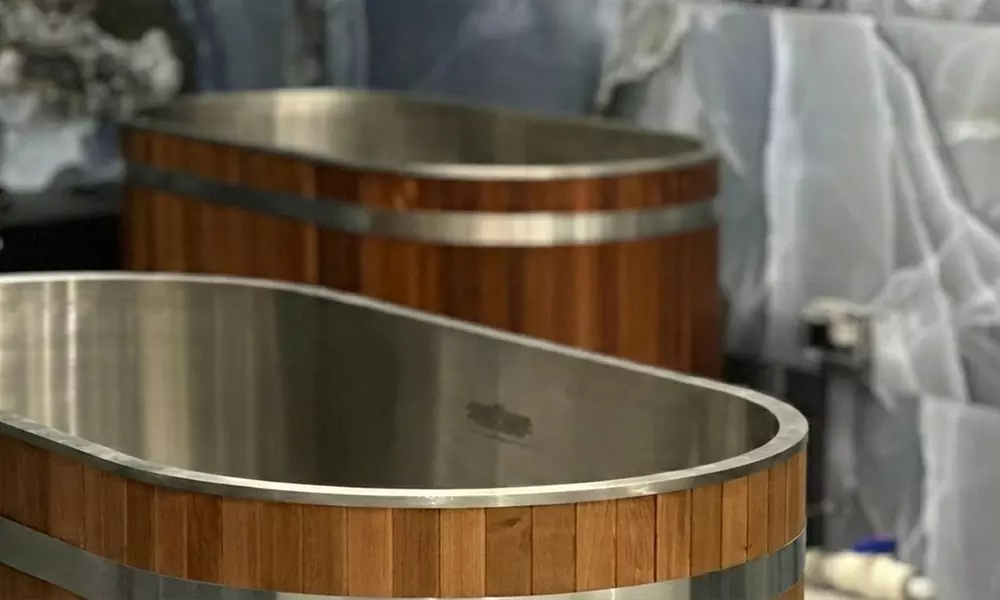 Fire & Ice Contrast Therapy: Sauna & Cold Plunge Sessions for Renewal