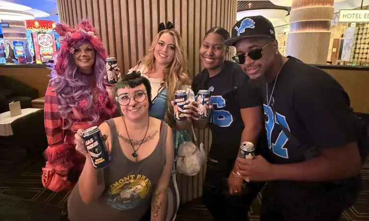 2 Hour Weird Drunk History Tour of Fremont Street/Old Vegas for Upto 6