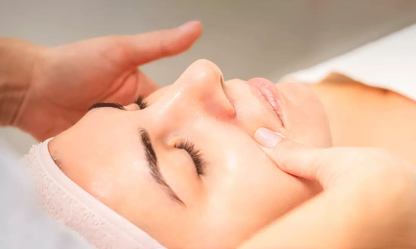 Retrouvez l'équilibre de la tête aux pieds avec des soins ciblés