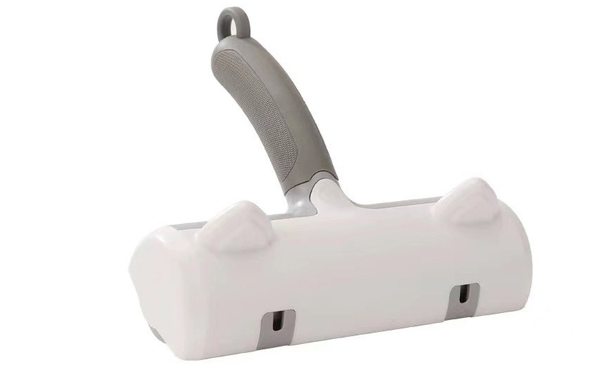 Image 4: Electrostatic Pet Hair Remover Brush with Ergonomic Handle 