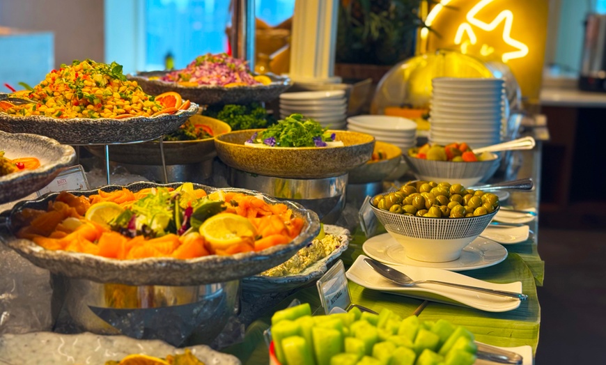 Image 8: 4* Iftar Buffet with Ramadan Beverages for 1 Child or 1-6 Adults