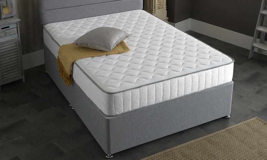 Image 4: White Castle Max Support Memory Sprung Quilted Mattress