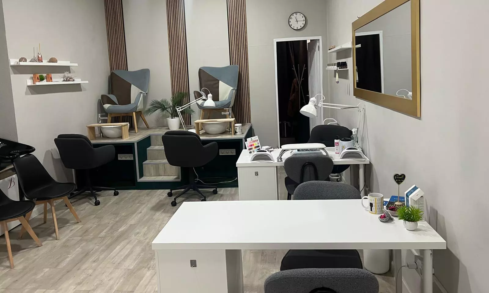 Relájate y renueva tu energía: masajes de 30, 45 o 60 minutos con técnica a elegir para 1, ahorra hasta un 60% - Second Medium