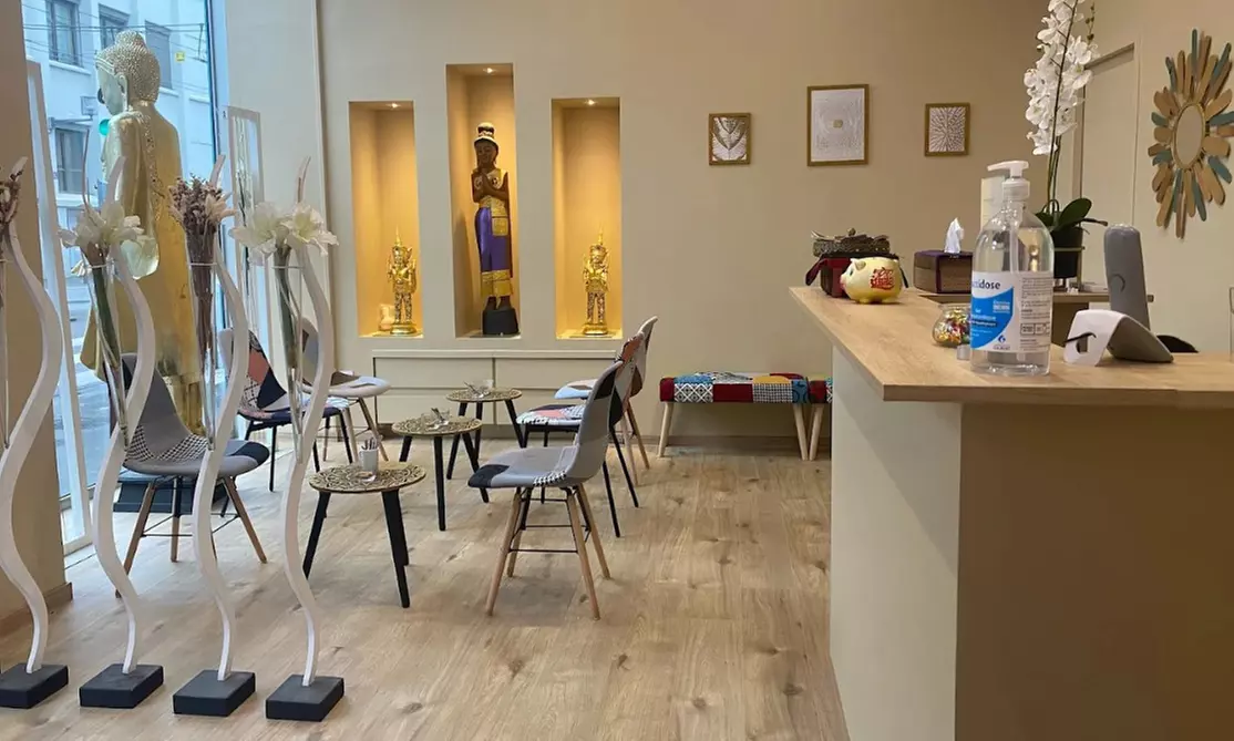 Pause revitalisante : massage découverte en solo ou duo à Lyon