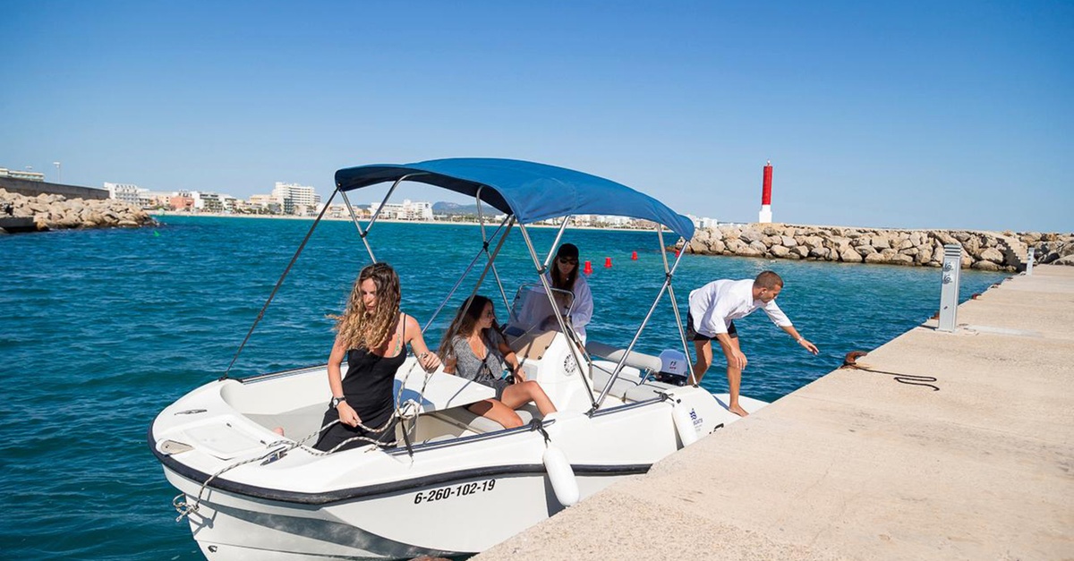Alquiler de barco sin conductor para hasta 6 personas en Palma de Mallorca