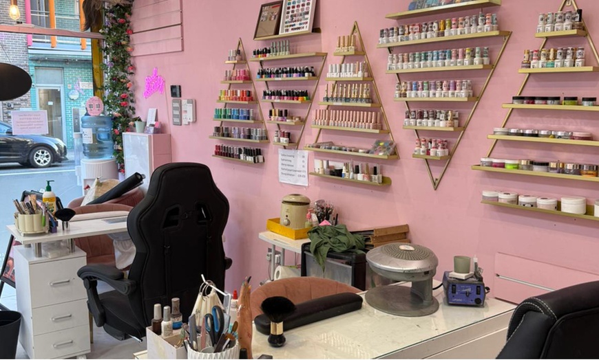 Image 6: Pampering Waxing Experience at Nicole’s Dolls House - Hollywood, Arms, Brazilian, or More Combos (Up To 70% Off)