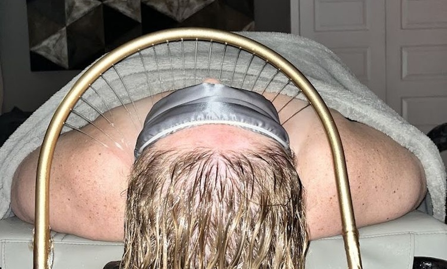 Image 5: 75 Min or 90 Min Luxury Head Spa Treatment w/Massage + Mini-Facial 