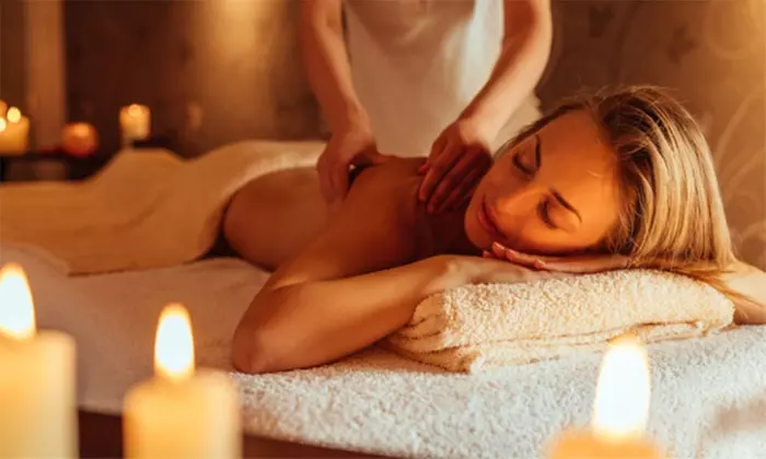 ¡Hola, relax! Masaje corporal relajante de hasta 90 minutos para 1 persona con hasta un 72% de descuento - Primary Image