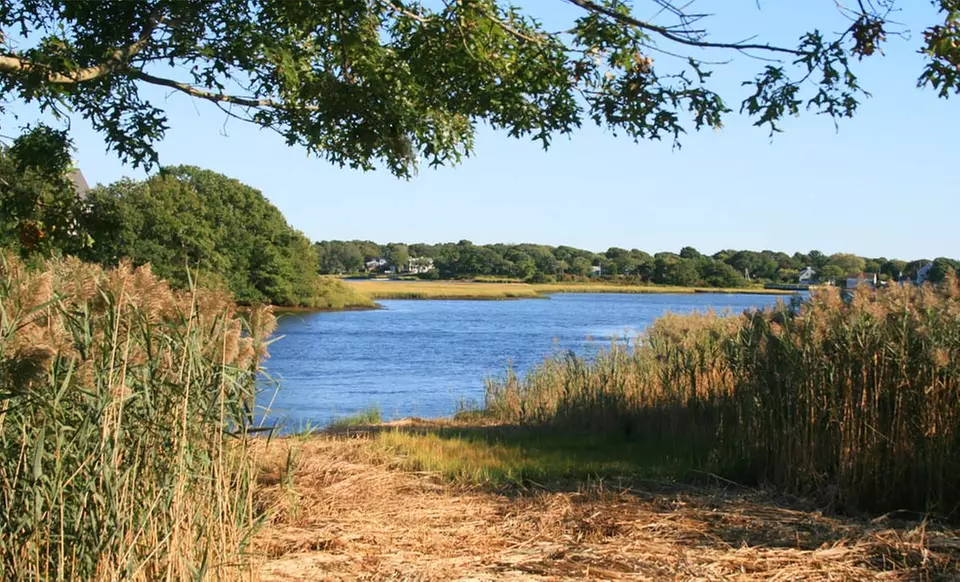 Stay at Tidewater Inn in West Yarmouth, MA. Dates into February 2017. - Second Medium