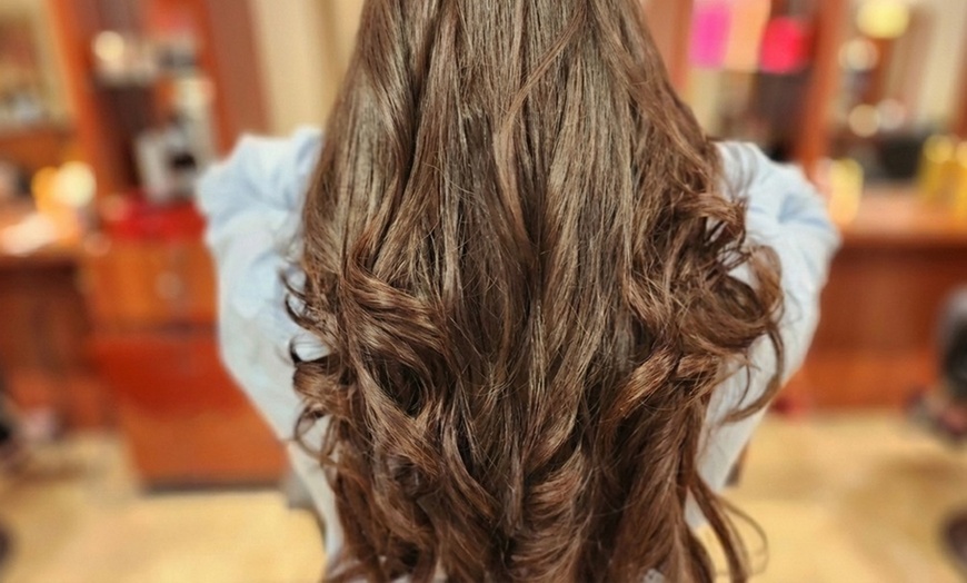 Image 2: Haircut with Condition, Blow-Dry and Single Process Color