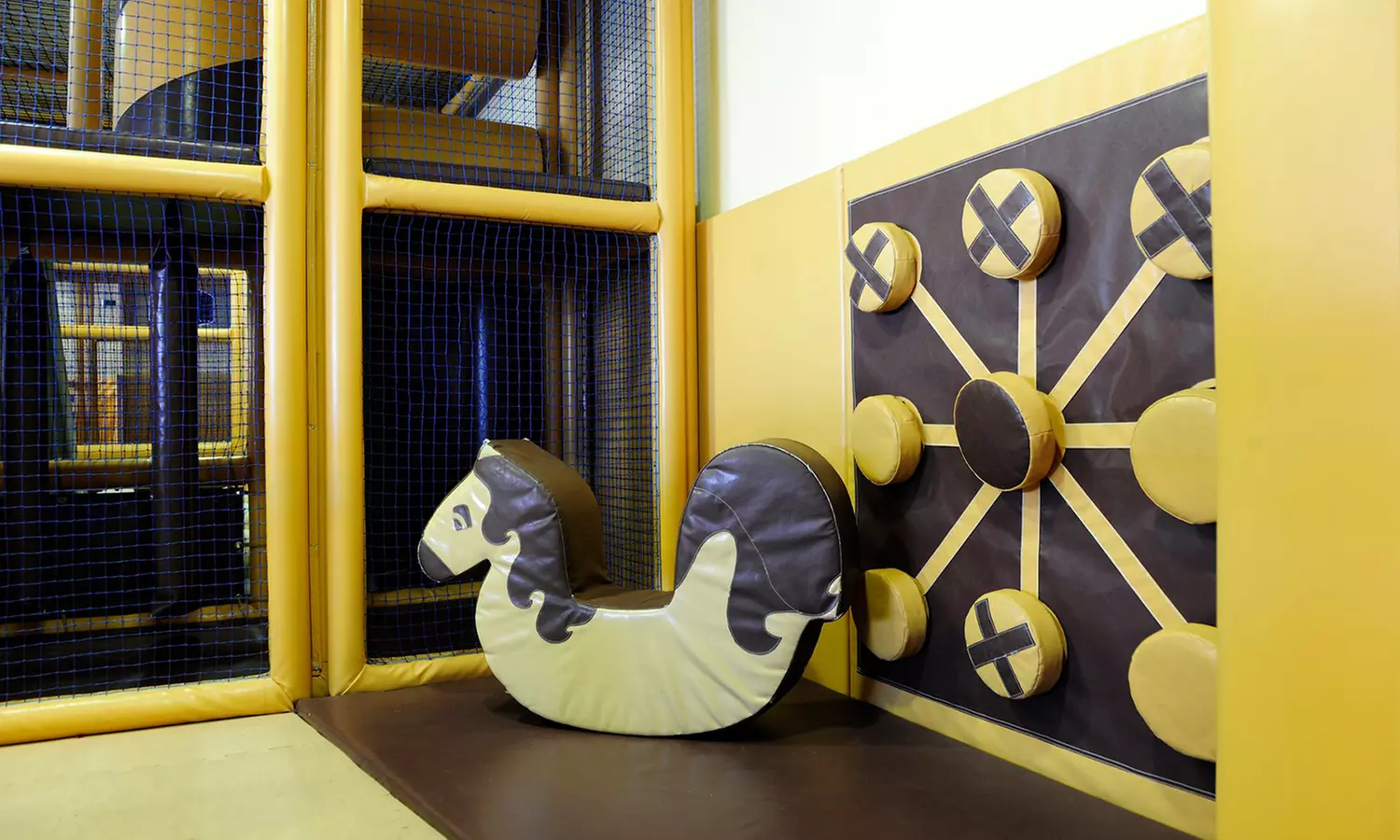 Menú mediterráneo para 2 o 4 con postres y vino con vistas al mar