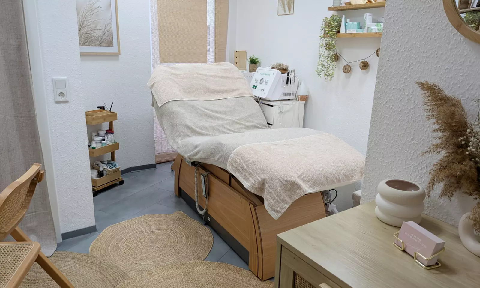 30 oder 60 Min. Entspannende Kopfmassage: Dry Head Spa für 1 Person (bis zu 40% sparen) - Primary Image