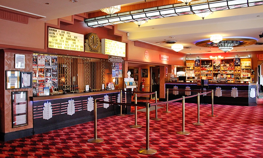 Image 2: Immerse Yourself at a 1930s Art Deco-Style Cinema!