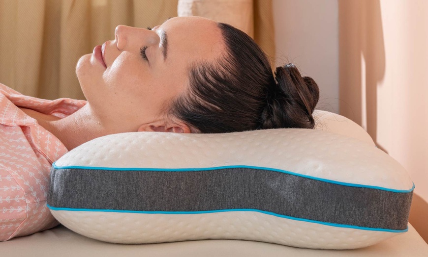 Image 5: Ergonomisch vlinder traagschuimkussen