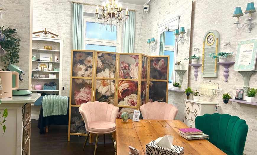 Image 6: IPL, Exosomen, Microneedling & klassische Pflege – Hautpflege für dich