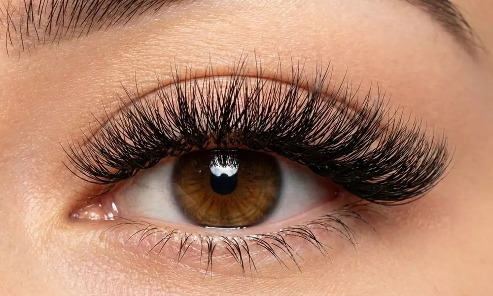 Full Set of Classic, Hybrid, Volume, or Mega Volume Eyelash Extensions