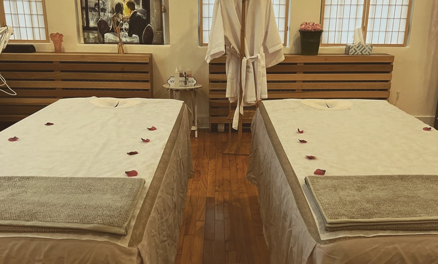 Image 3: 60-Minute Individual or Couples Massage at The Couple Spa