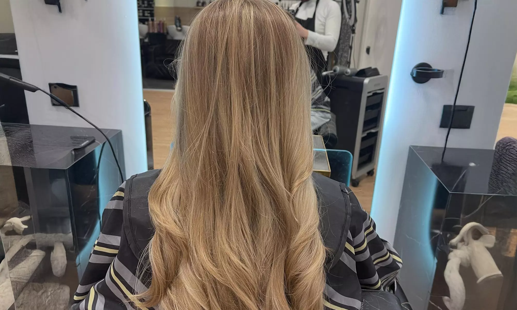 Haarschnitt opt. mit Ansatz färben, Koloration, Ombre, Dauerwelle uvm.