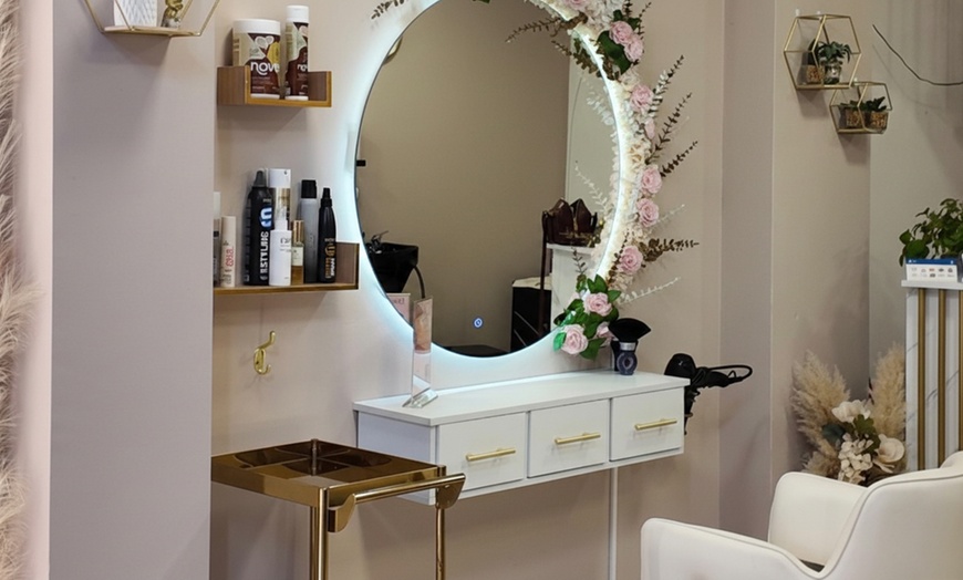 Image 3: Alisado brasileño de queratina con corte de puntas y peinado para 1 