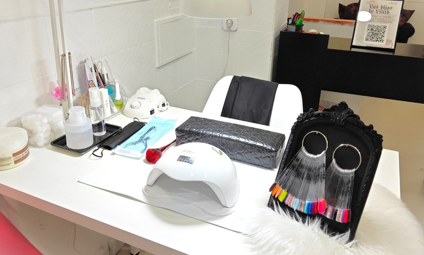 Image 8: Luce ojazos: lifting y tinte de pestañas con tinte y laminado de cejas