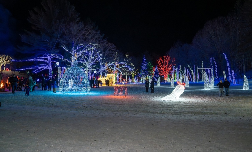 Image 12: Christmas Getaway w/ Walk or Drive Through Option in St. Croix Falls