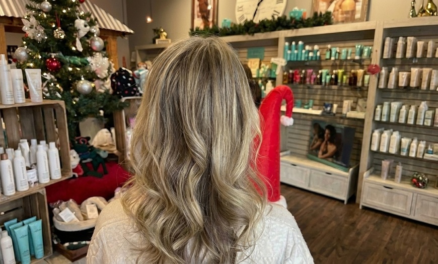 Image 5: Blowouts for Smooth, Glossy, Voluminous Hair