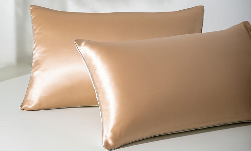 Image 7: 21 Momme Pure Silk Hotel Grade Pillowcase Pair