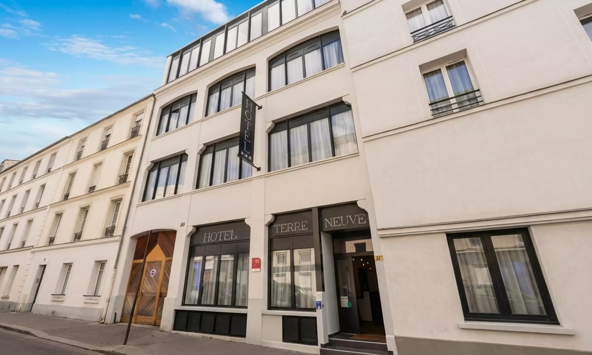 Paris and Disneyland: 4 or 6 Nights with Hotels + Optional Park Ticket