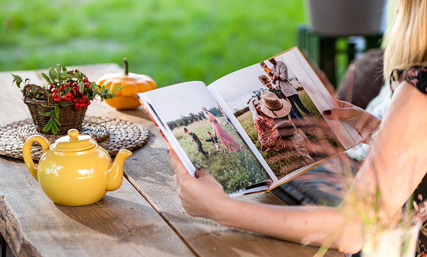 Image 5: One or Two Photobook Exclusive from Colorland IE