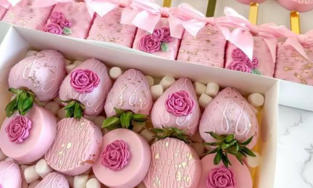 Ultimate Treat Box: A Sweet Indulgence for any Occasion