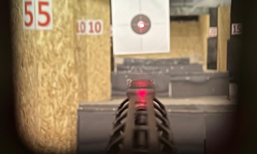 Image 4: Godzina emocji na krytej strzelnicy: wynajęcie toru na 1 godz.