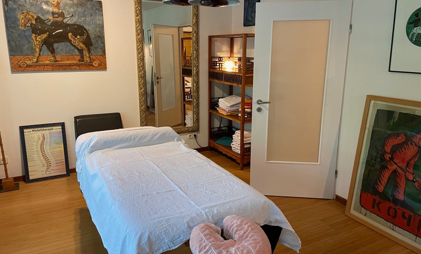 Image 2: 60 Min. klassische Massage oder Entspannungs-Massage inkl. Moorpackung