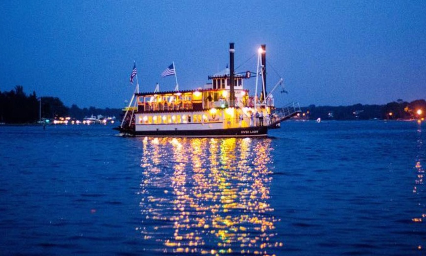 Image 3: Enjoy a Lunch or Dinner Cruise with Admission for Tuesday to Saturday