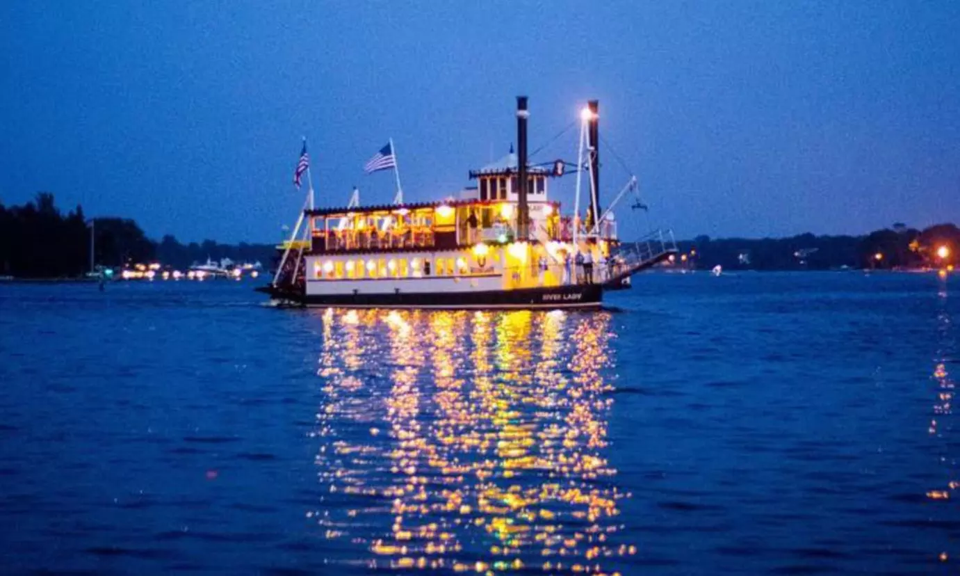 Enjoy a Lunch or Dinner Cruise with Admission for Tuesday to Saturday