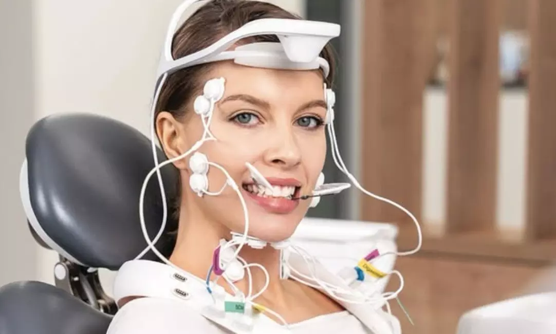 Achieve a Radiant Smile with In-Office Whitening/Cleaning Options